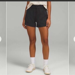 Lululemon Softstreme High Rise Shorts Peach Fuzz Size 2 Lounge Athleisure